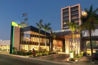 Holiday Inn & Suites Puerto Vallarta Marina & Golf