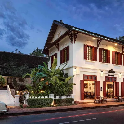 3 Nagas Hotel Luang Prabang - MGallery Collection Отели рядом с достопримечательностью «Ват Сенсоухарам»