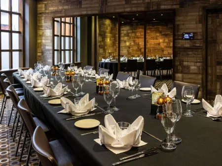 Novotel Leeds Centre Отели рядом с достопримечательностью «O2 Academy Leeds»