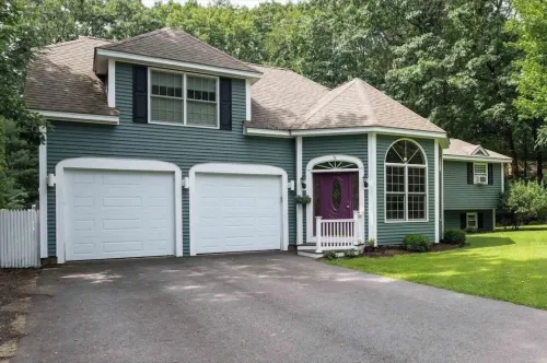 Heated Pool, Mins to Weirs Beach & Gunstock Mountain - Sleeps 13