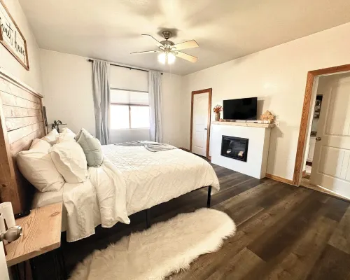 The Sunflower Cabin - Pets, Continuous hot water, Traeger grill, Starlink, AC Hotels in Heber
