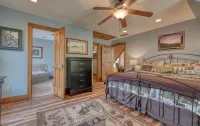 Spacious 4-bedroom house in serene Hiawassee with WiFi, AC
