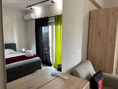 Kadare City-Center Apartment with Balcony Hotels in 