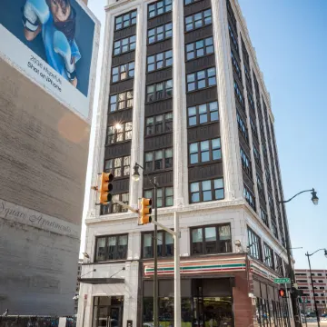 Kasa Cadillac Square Detroit Отели рядом с достопримечательностью «Стадион "Нью-Центр-арена"»