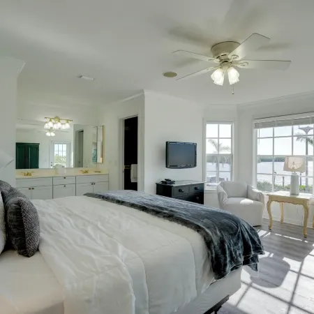 Bokeelia Island Oasis Waterfront, Private Dock!
