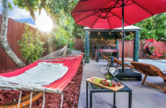 HeatedPool • Spa • BBQ • PoolTable • WiFi • NearBeach and DT • Fun