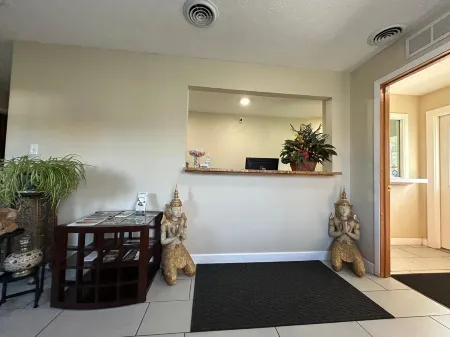 Lake Logan Inn Capital O Ohio