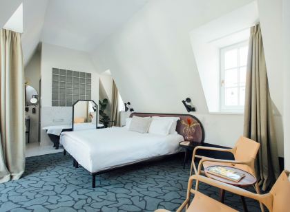 Pavilion Boutique Hotel