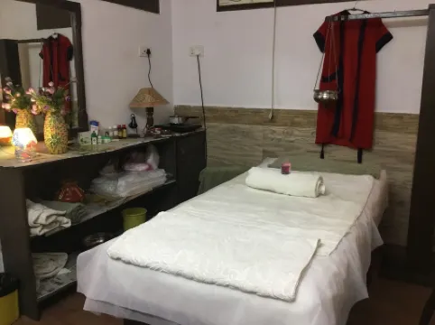 Hotel Ganesha Inn Ganga View