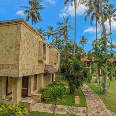 Pool Villa Merumatta Senggigi Hotel Exterior