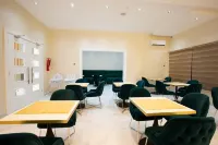 De Manchy Hotels & Suites - breakfast