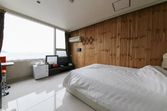 Yeosu Bada Hotels near Yeosu Ocean Rail Bike