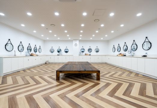 욕조 및 온천 시설