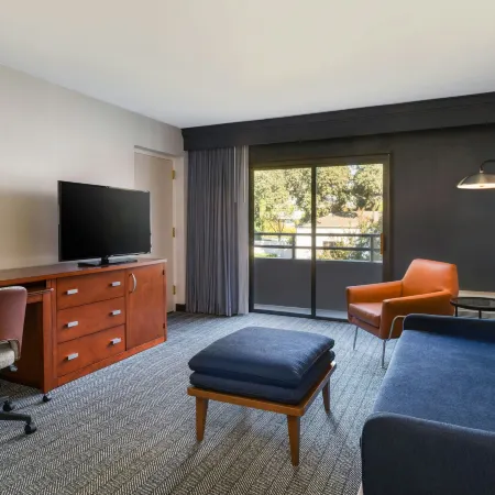 Courtyard Sacramento Airport Natomas Отели рядом с достопримечательностью «Старый Сакраменто»