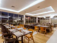 Laghetto Stilo Barra Hotels near Reserva Beach