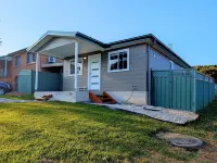 Brand New Modern Retreat in Singleton Hotel berhampiran Singleton Sundial