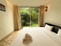 Modern 2BHK w Pool Access 5km to Coco Beach - Wifi
