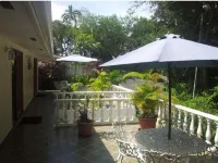 Hibiscus House Bed and Breakfast - Homestays