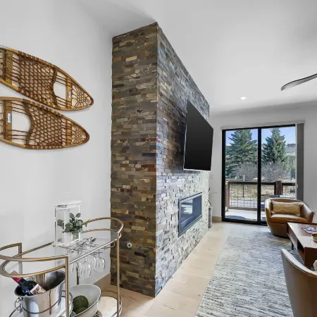 541 Center Circle 3Br 3,5Ba Townhouse