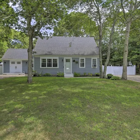 5 Mi to Beach: Cape Cod Getaway w/ Grill