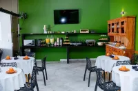 Santa Helena Pousada Hotels in Guaruja