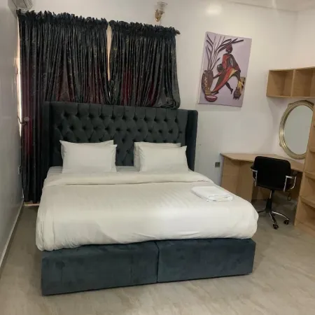 ELLEX SLEEVES APARTMENT