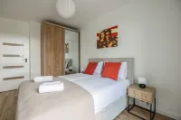 LILY APART the Big Screen Apartment - 2-Star