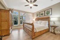 Beachfront With Private Balcony Heated Pool and Spa