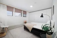 Spacious 1BR Apt. near the city center