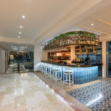 Hotel Andes Plaza Отели рядом с достопримечательностью «Суба»