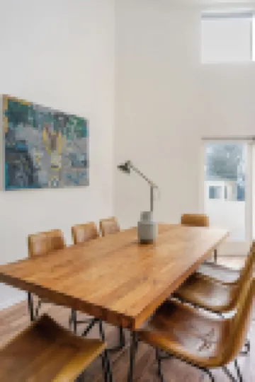 Designer Loft with parking 5min to the beach !
