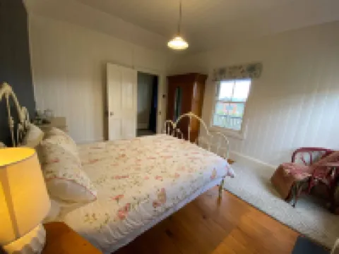Awen Cottage - Where Heritage meets the heart of Tenterfield Hotels in Tenterfield