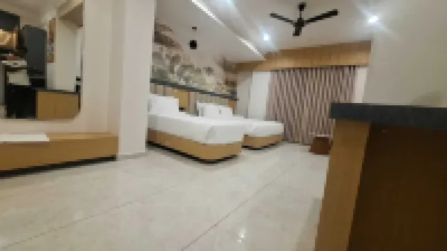 White Panda Hotels Shree Radhe