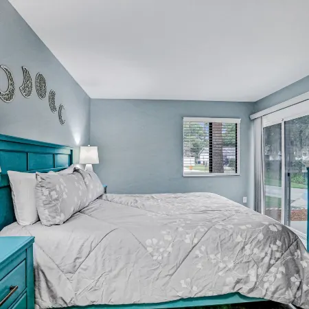 Charming Home Near Beach & Golf With Central AC & Patio - Dog-friendly