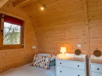 Glamping in Somerset Near Bath & Wells Отели рядом с достопримечательностью «Свадебный комплекс Priston Mill»