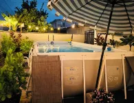 Aga House TU Casa EN PR  3 Cuartos, 2 Banos, Piscina, TV EN Cada Cuarto.