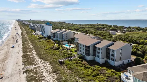 Maritime West C-33 3卧室的公寓由RedAwning提供