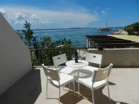 Apartment Andri Ξενοδοχεία στην πόλη Petrcane