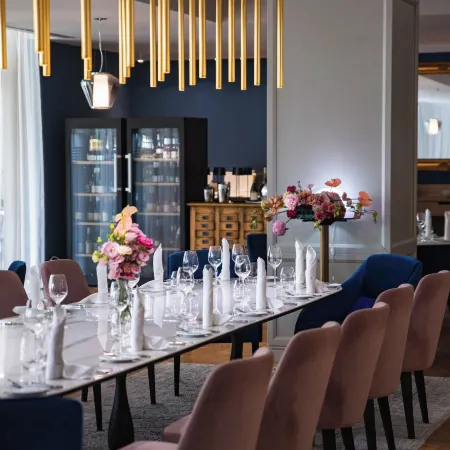 Astor Garden Hotel