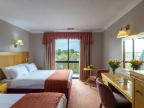 Lakeside International Hotel Hotels in Camberley