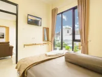 Sierra Vila Malang - Private Swimming Poll 4 BR Hotels in Pakis