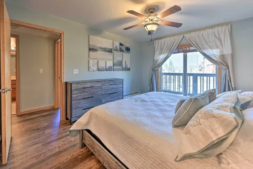 Steamboat Home w/ Garage, 1 Mi to Ski Resort -  Apartamentos vacacionales