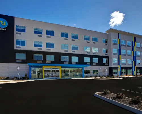 Tru by Hilton Alcoa Knoxville Airport Hotels in Blount County