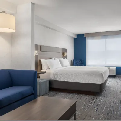 亨茨維爾-馬斯科卡智選假日酒店及套房 鄰近Muskoka Heritage Place的酒店