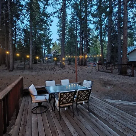 2-bedroom cabin in Lake Almanor West.