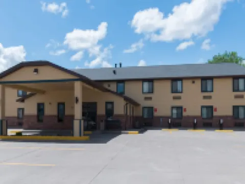 Baymont by Wyndham Pierre Hotels in Pierre