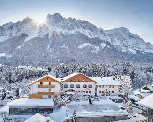 Romantik Alpenhotel Waxenstein Hotels in Grainau