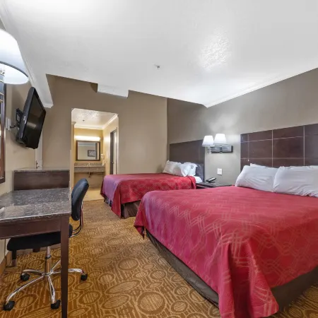 Econo Lodge Inn & Suites Fallbrook Downtown