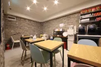 E.BON HOTEL