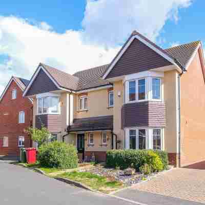 Stylish 3 Bedroom Home with Garden Hotel Exterior